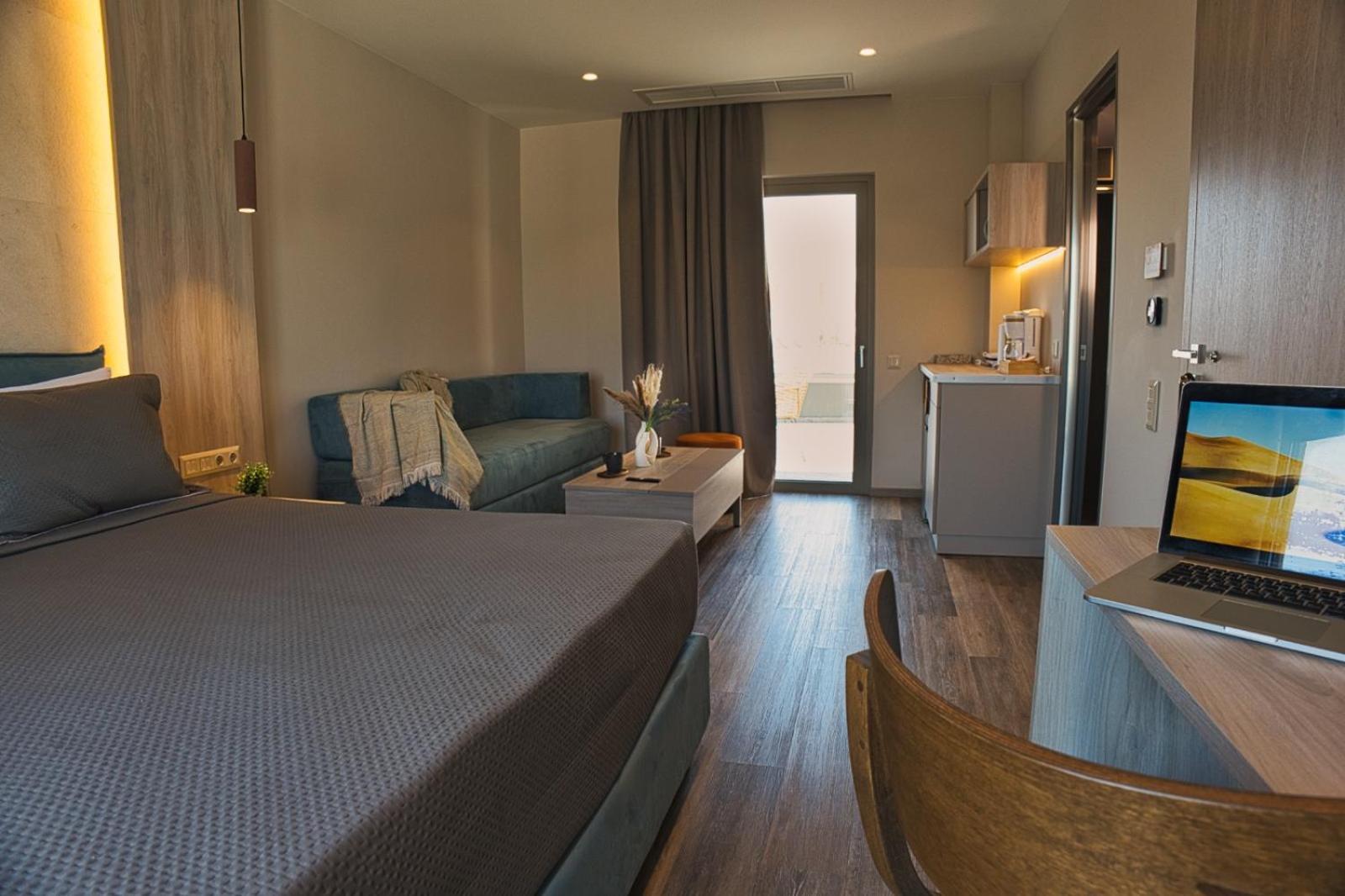 Wellnest Hotel Athene Buitenkant foto