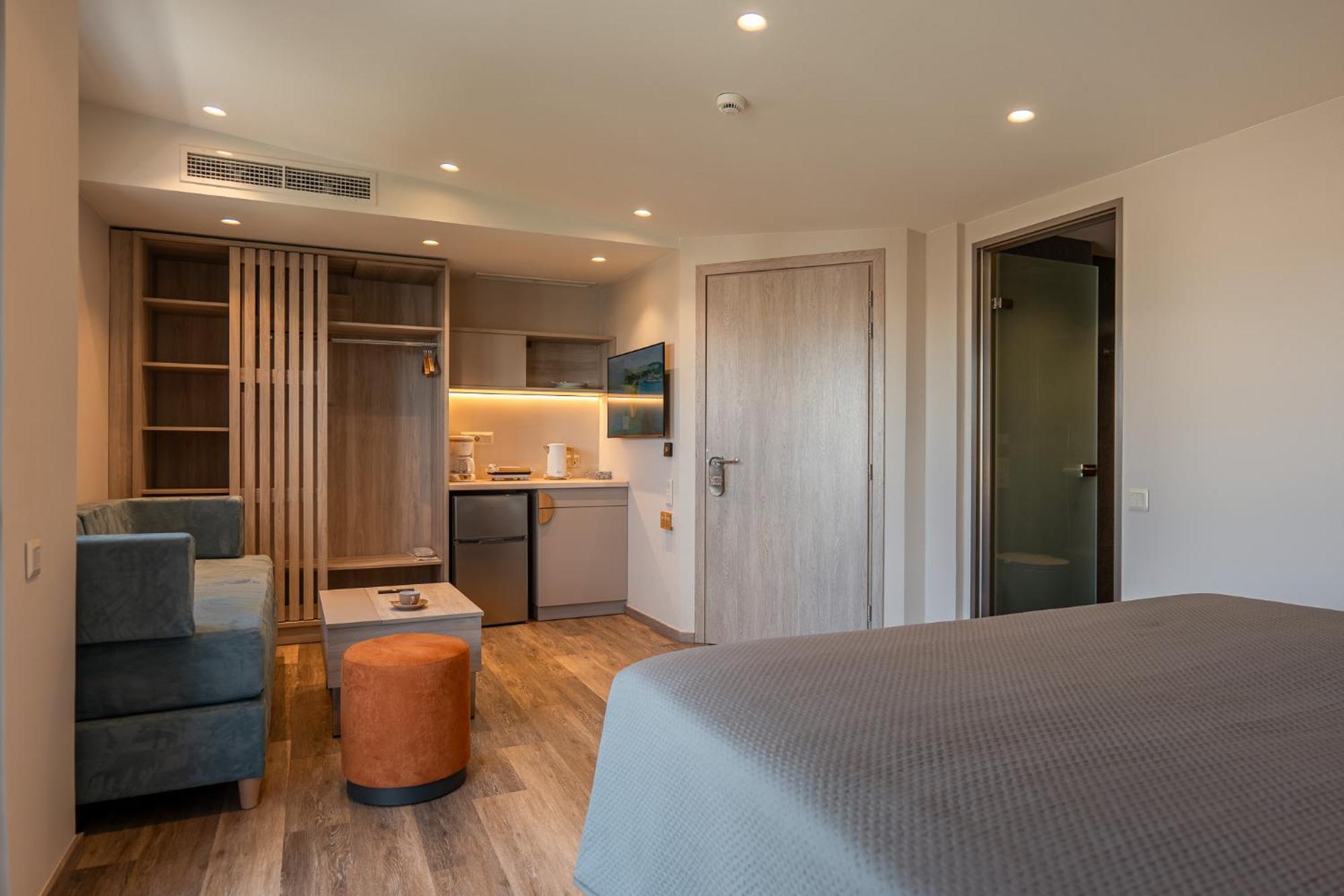 Wellnest Hotel Athene Buitenkant foto